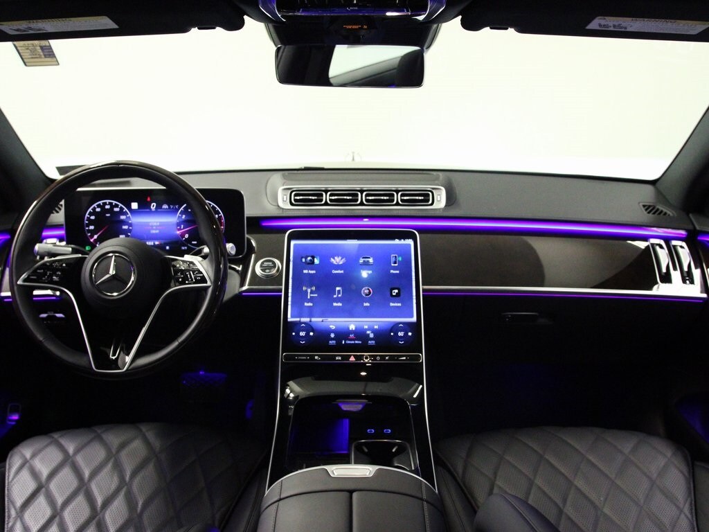 2024 Mercedes Benz S 580 photo 2