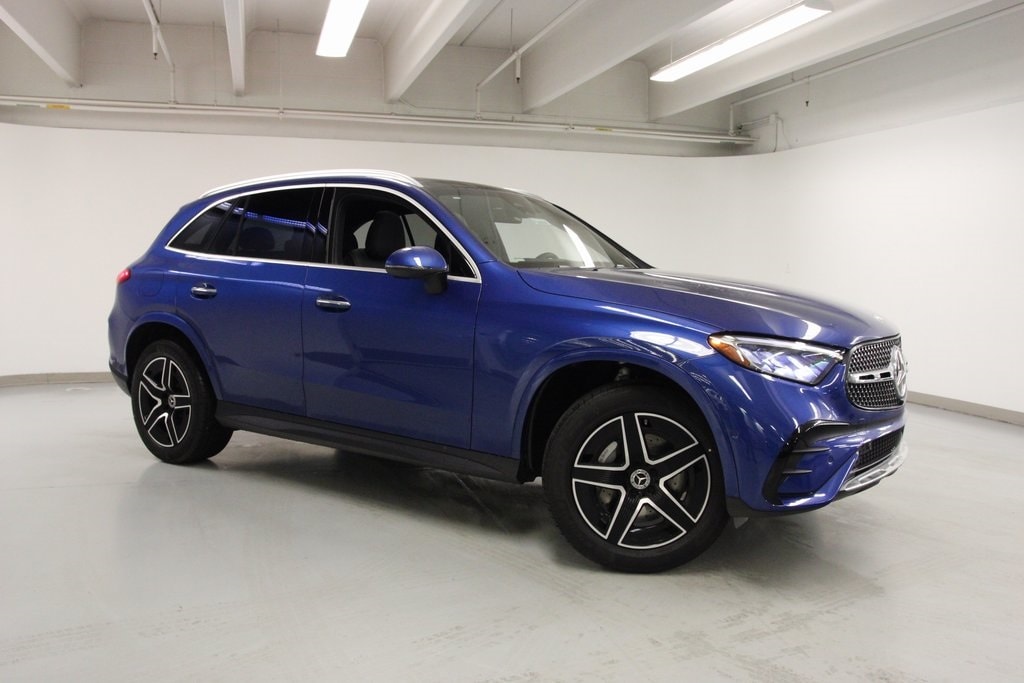 New 2026 Mercedes-Benz GLC 300 SUV