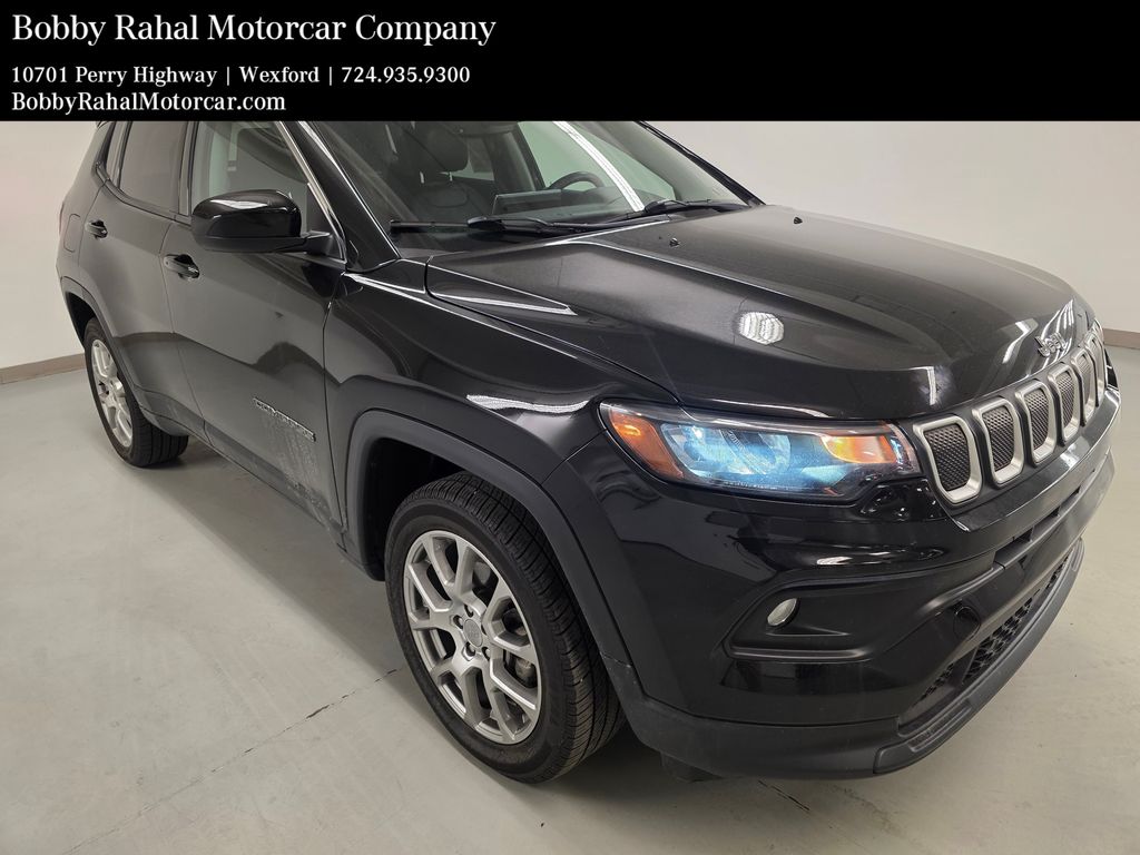 2022 Jeep Compass Latitude Lux