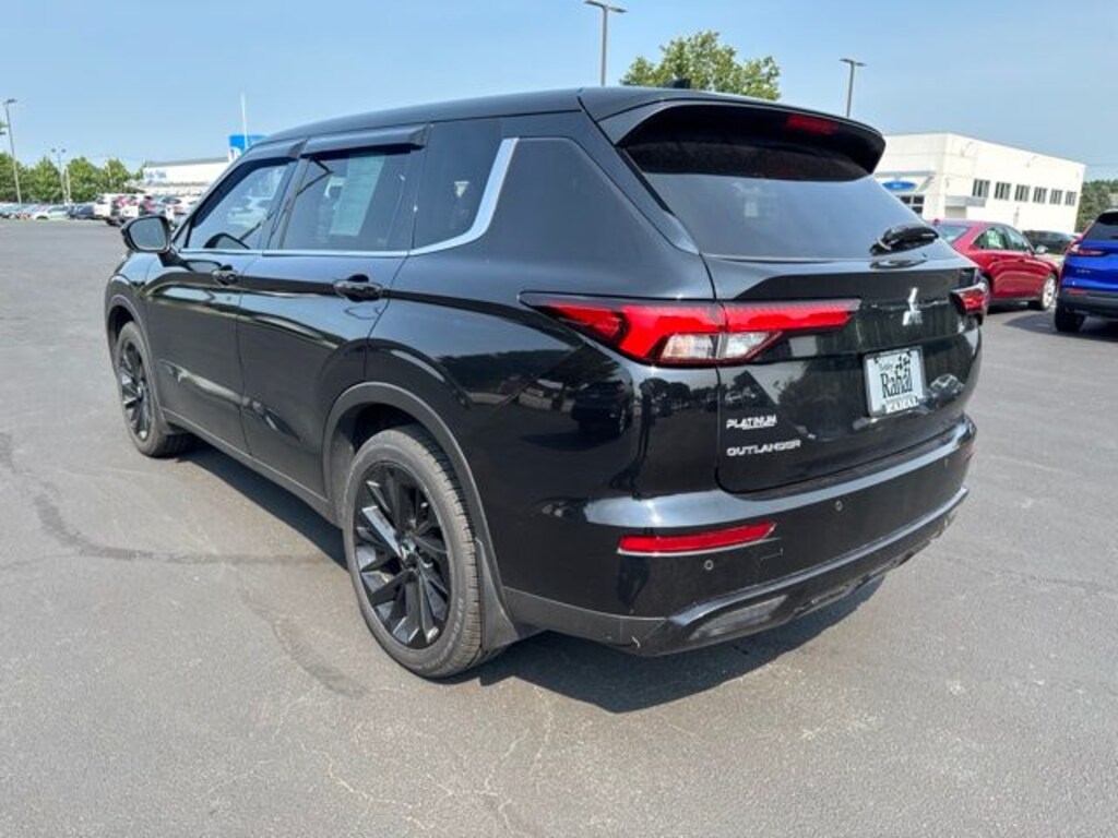 Used 2022 Mitsubishi Outlander Black Edition SUV