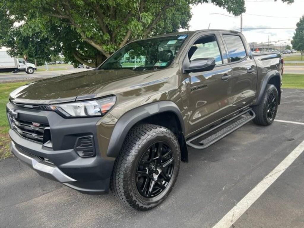 Used 2025 Chevrolet Colorado Trail Boss Truck