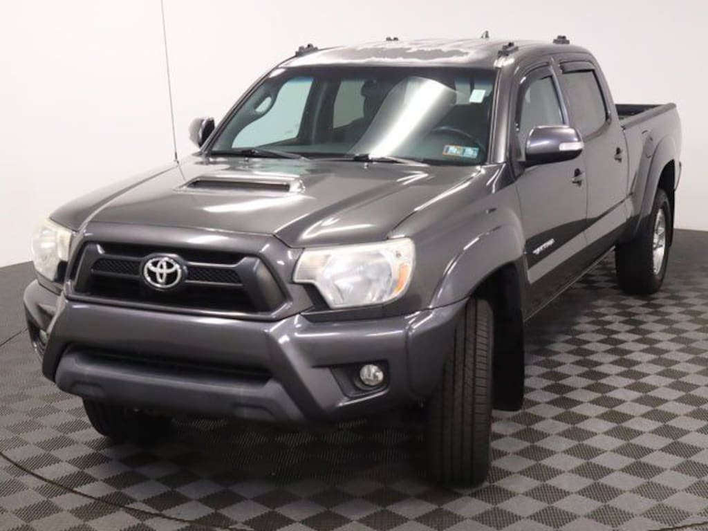 Used 2015 Toyota Tacoma Base Truck