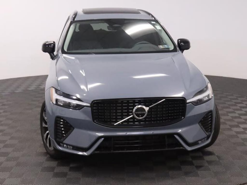 Used 2023 Volvo XC60 B5 Plus Dark Theme SUV