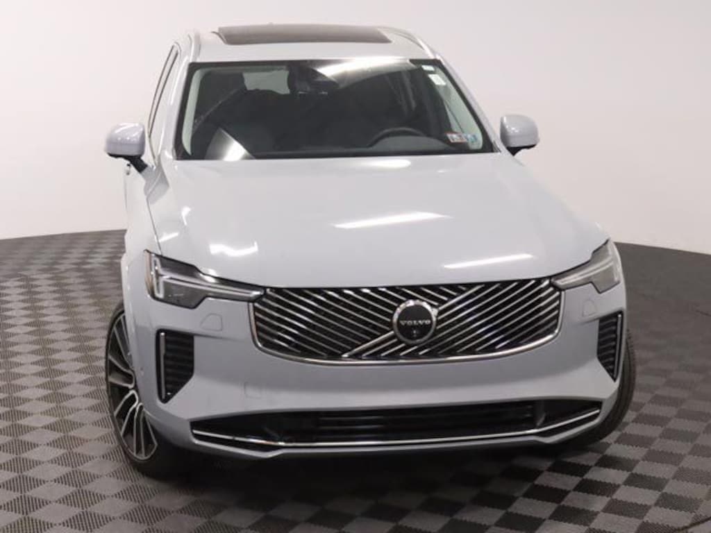 Used 2025 Volvo XC90 B5 Plus SUV