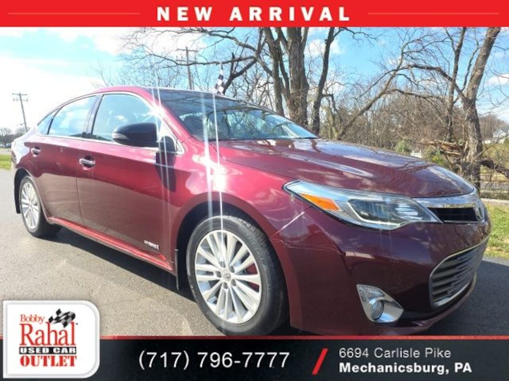 Used 2013 Toyota Avalon Hybrid Limited Sedan