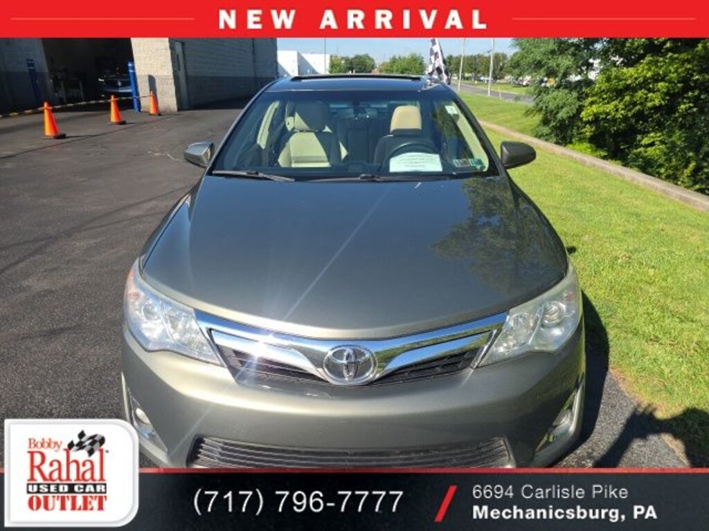 Used 2014 Toyota Camry XLE Sedan