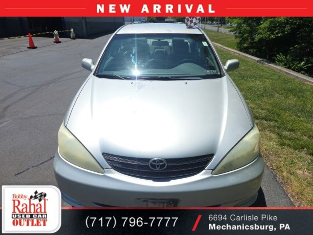Used 2004 Toyota Camry LE Sedan
