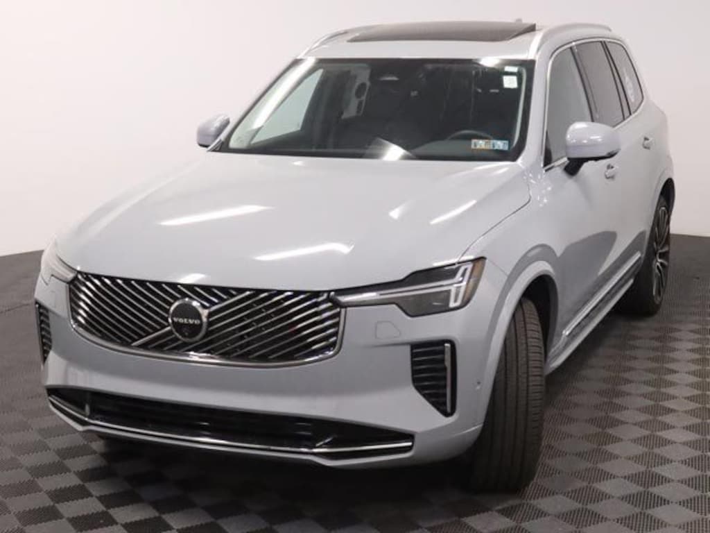 Used 2025 Volvo XC90 B5 Plus SUV