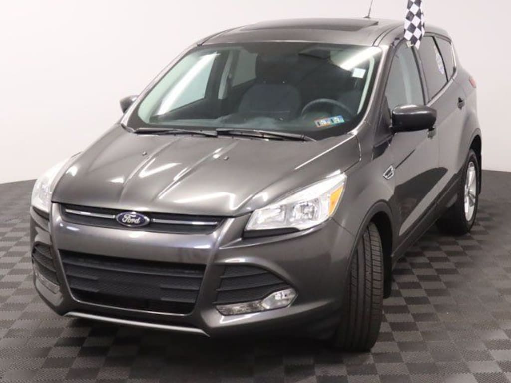 Used 2015 Ford Escape SE SUV