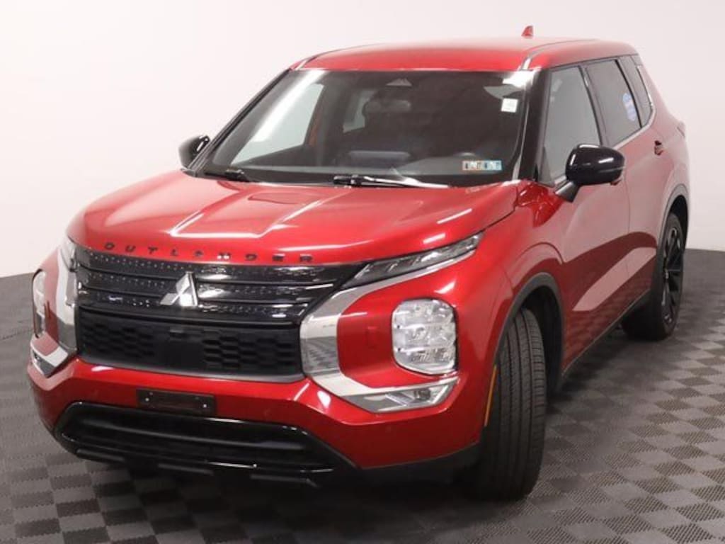 Used 2023 Mitsubishi Outlander SE Black Edition SUV