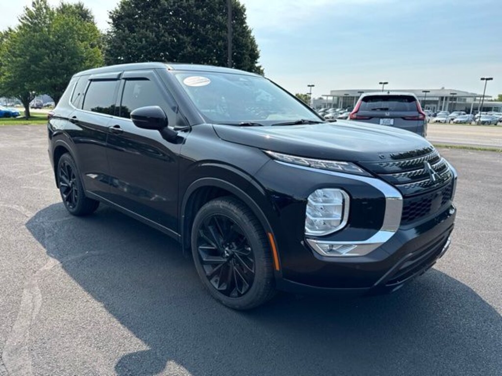 Used 2022 Mitsubishi Outlander Black Edition SUV
