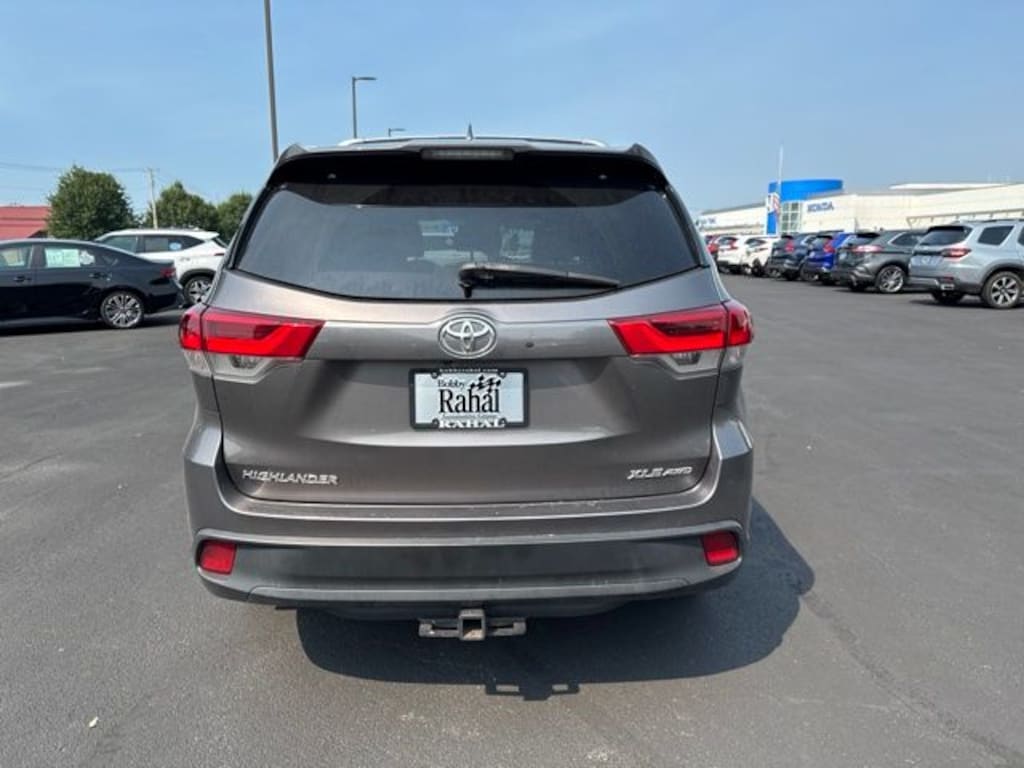 Used 2019 Toyota Highlander XLE SUV