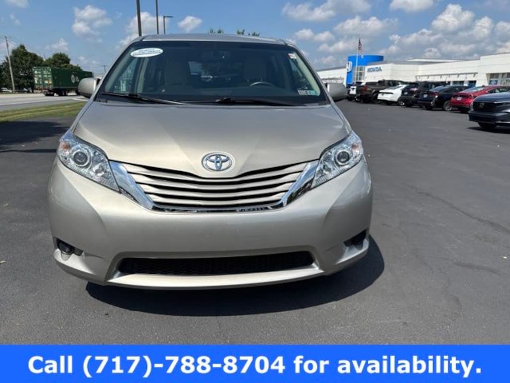Used 2017 Toyota Sienna LE 7 Passenger Minivan/Van