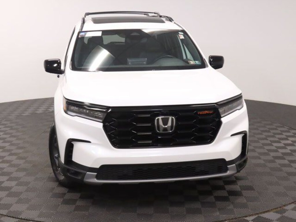 Certified 2025 Honda Pilot TrailSport CERTIFIED SUV