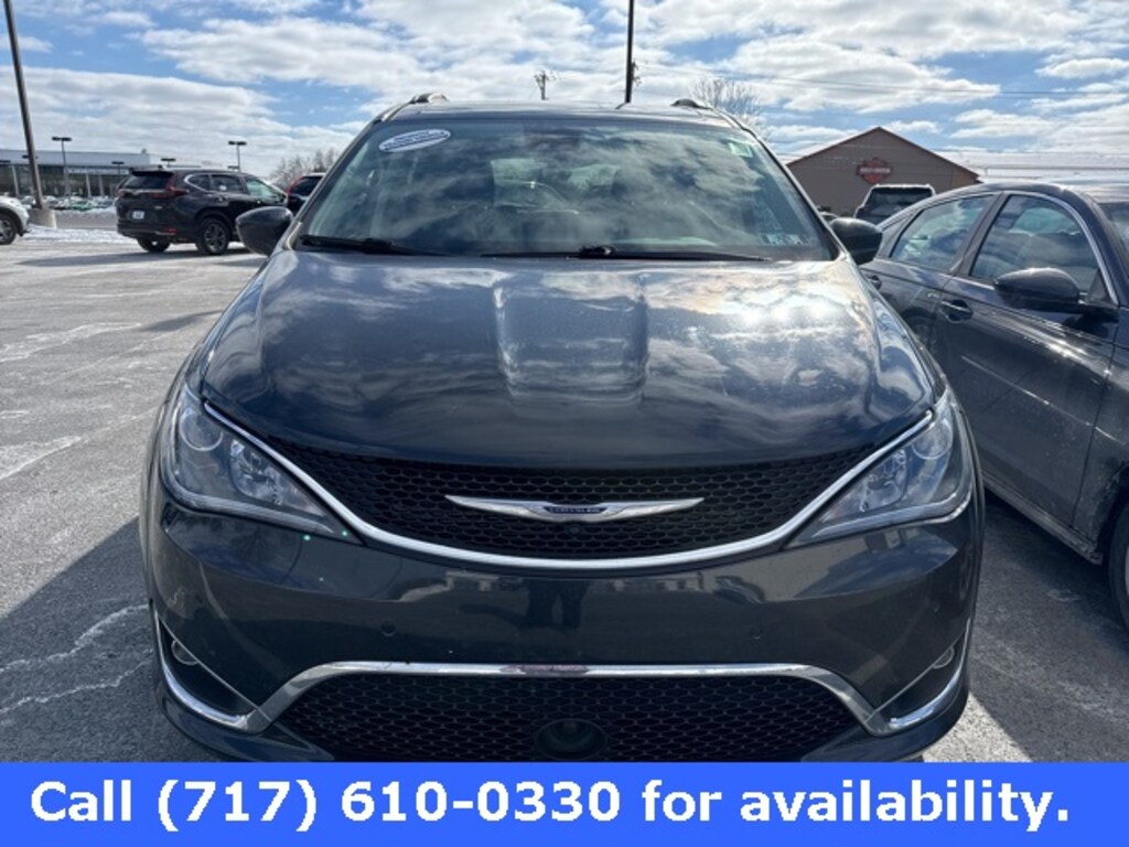 Used 2020 Chrysler Pacifica Touring L Minivan/Van