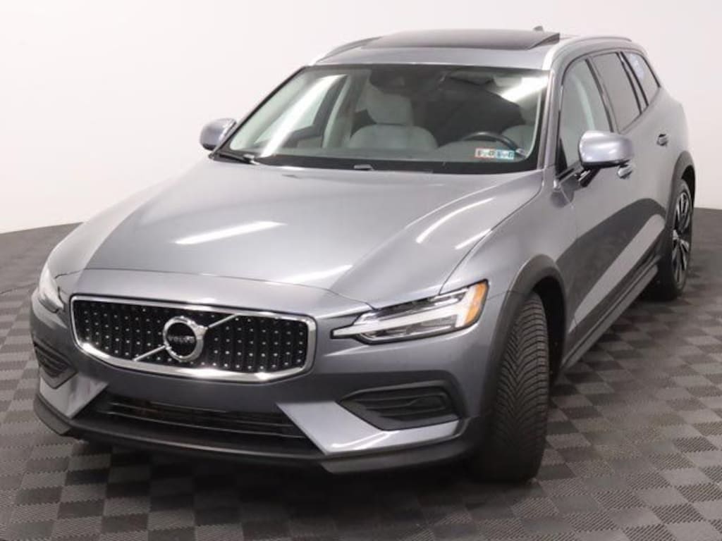 Used 2020 Volvo V60 Cross Country T5 Wagon