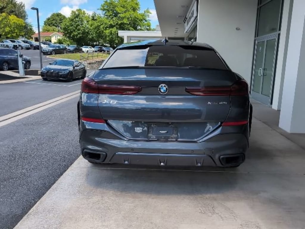 New 2022 BMW X6 xDrive40i