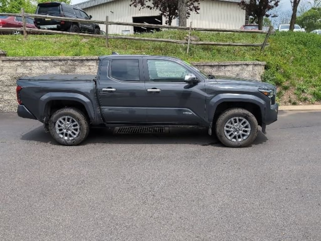 Used 2024 Toyota Tacoma 4WD