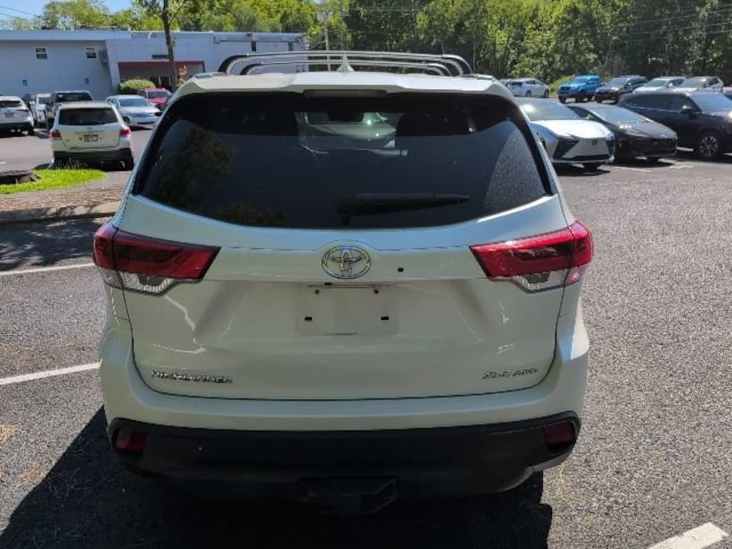 Used 2019 Toyota Highlander XLE