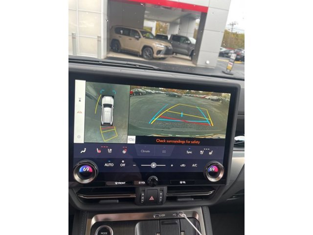 2024 Lexus GX 550 Overtrail photo 3