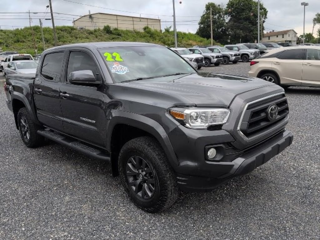 Used 2022 Toyota Tacoma 4WD SR5