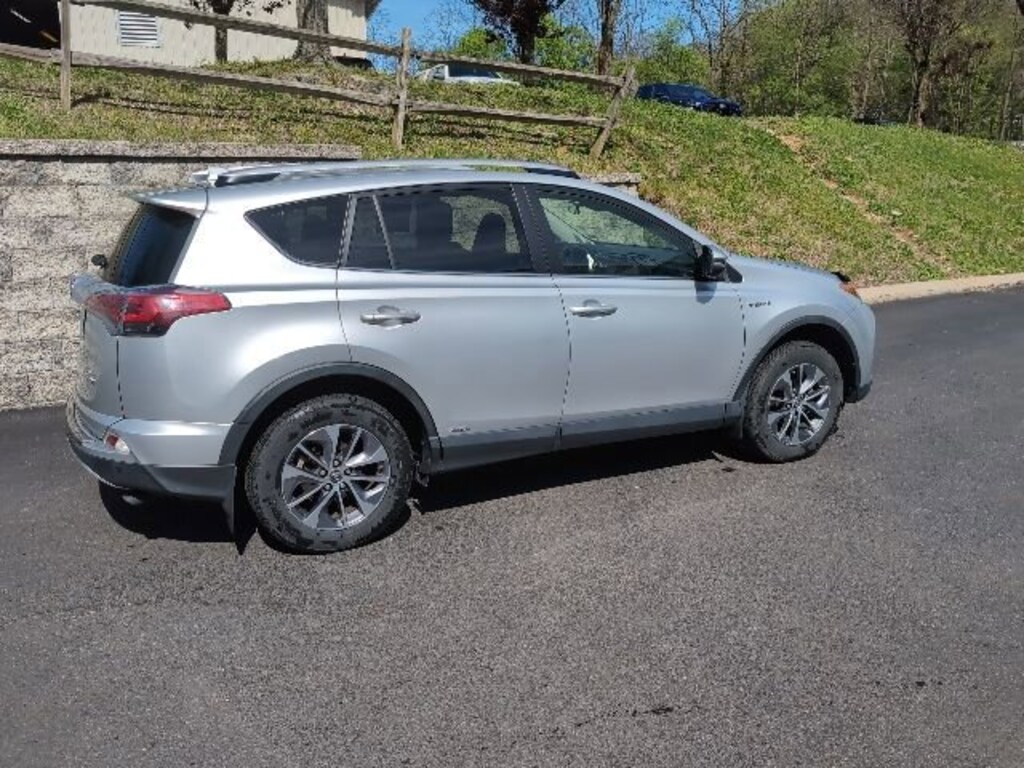 Used 2016 Toyota RAV4 Hybrid XLE