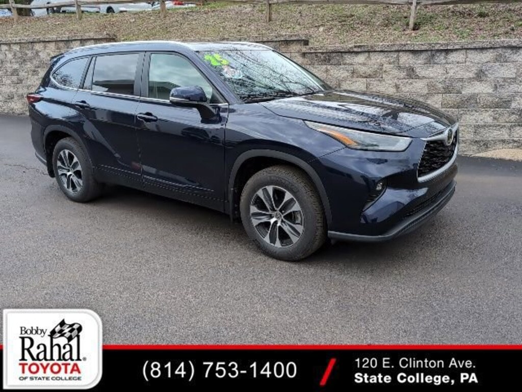 Used 2025 Toyota Highlander XLE