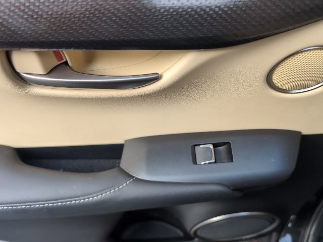 2021 Lexus NX 300 - Photo 22