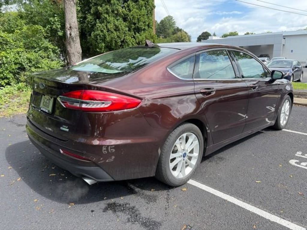Used 2019 Ford Fusion SE
