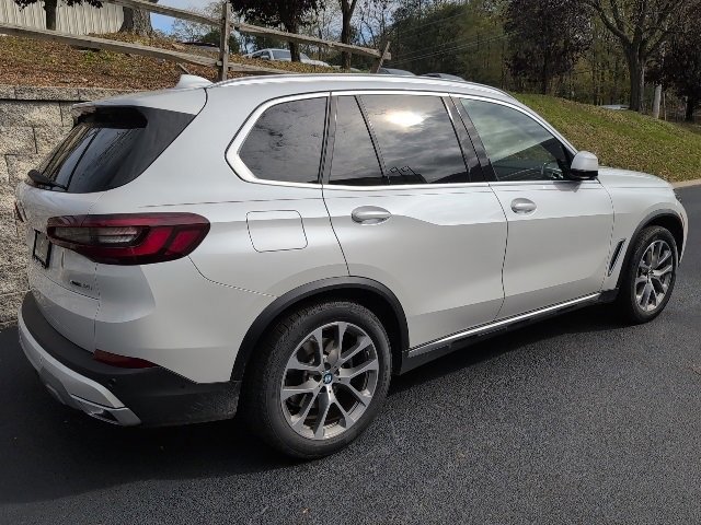 2023 Bmw X5 xDrive40i photo 2