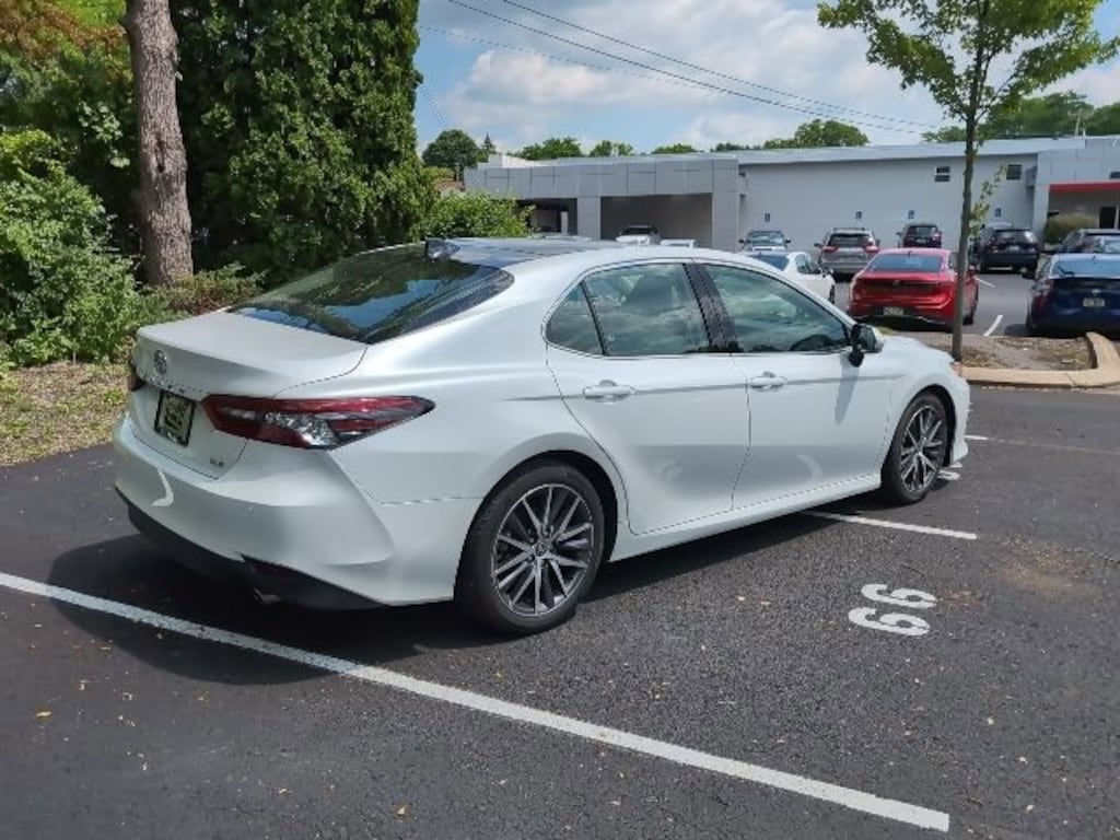 Used 2021 Toyota Camry XLE