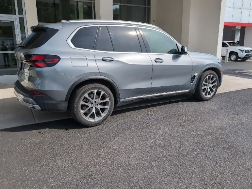 Used 2024 BMW X5 xDrive40i