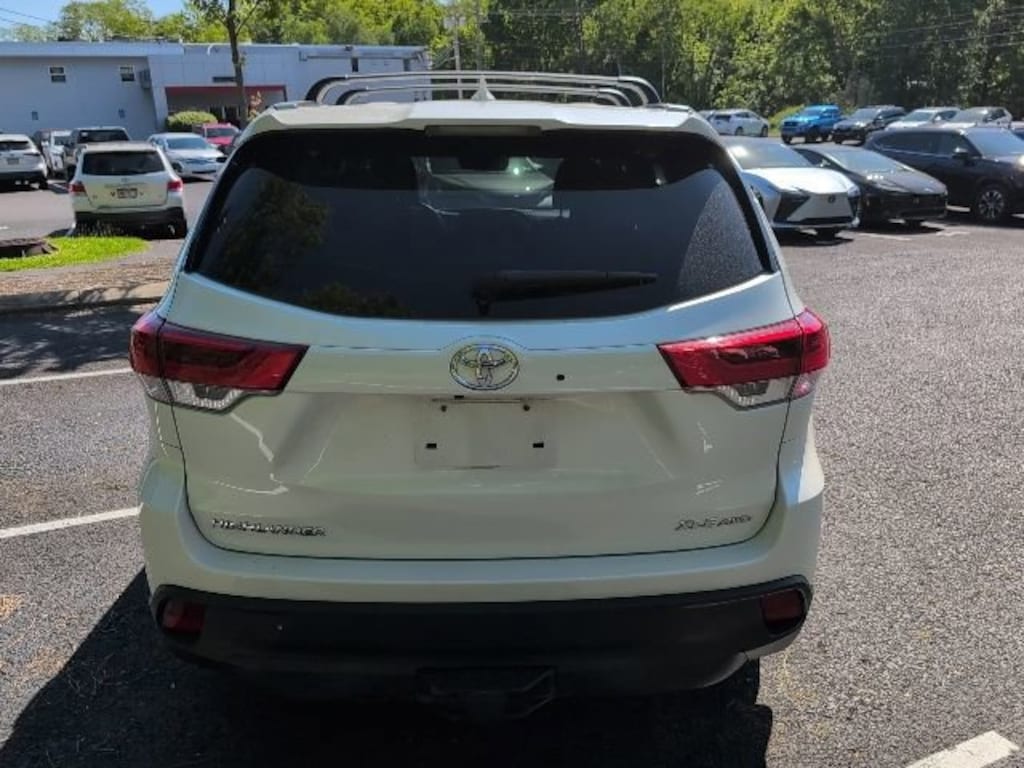 Used 2019 Toyota Highlander XLE