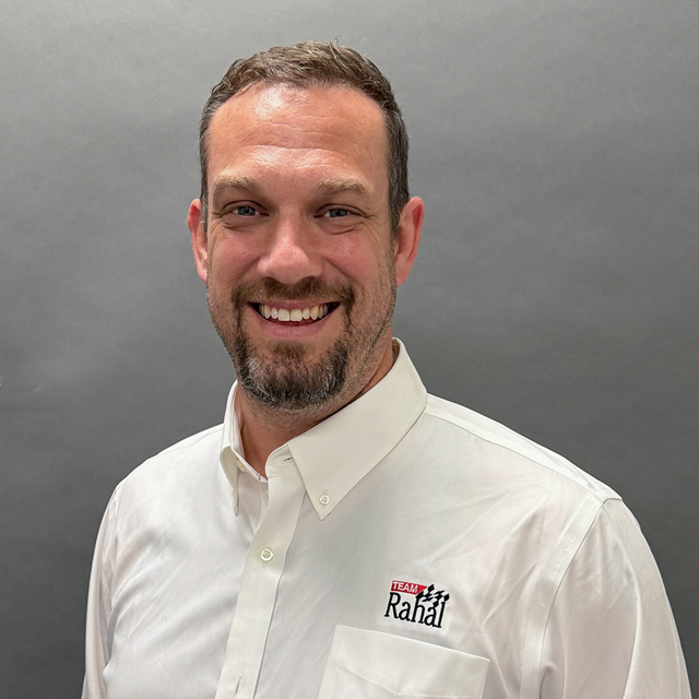 Staff member Aaron Crone from ID_34f2cc