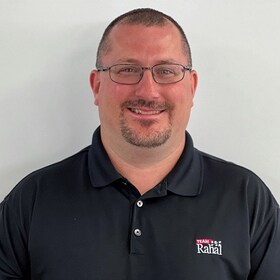 Staff member Scott Peters from ID_f79137