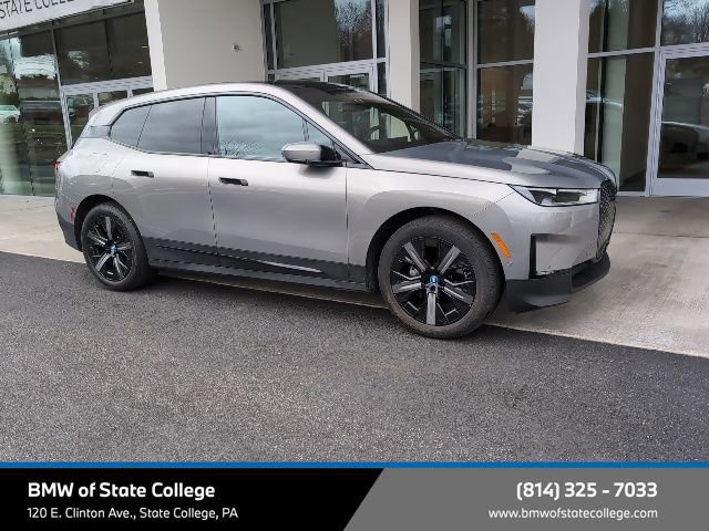 2024 BMW iX xDrive50's photo