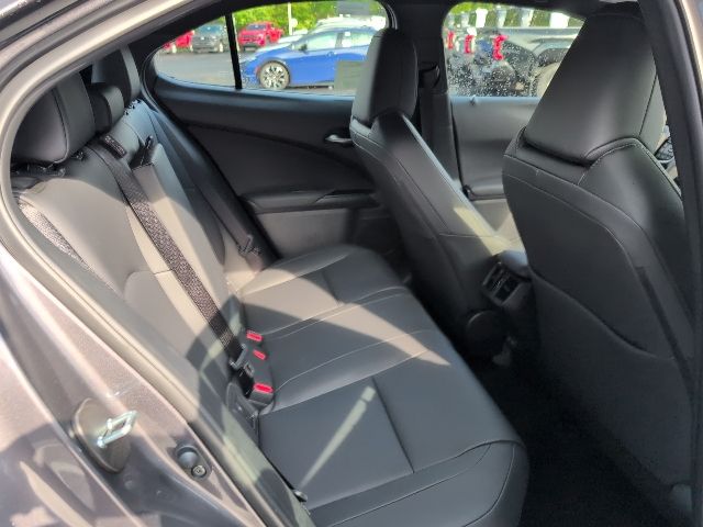 2026 Lexus UX Hybrid 300h F Sport Design - Photo 29