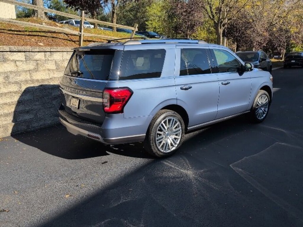 Used 2022 Ford Expedition Limited
