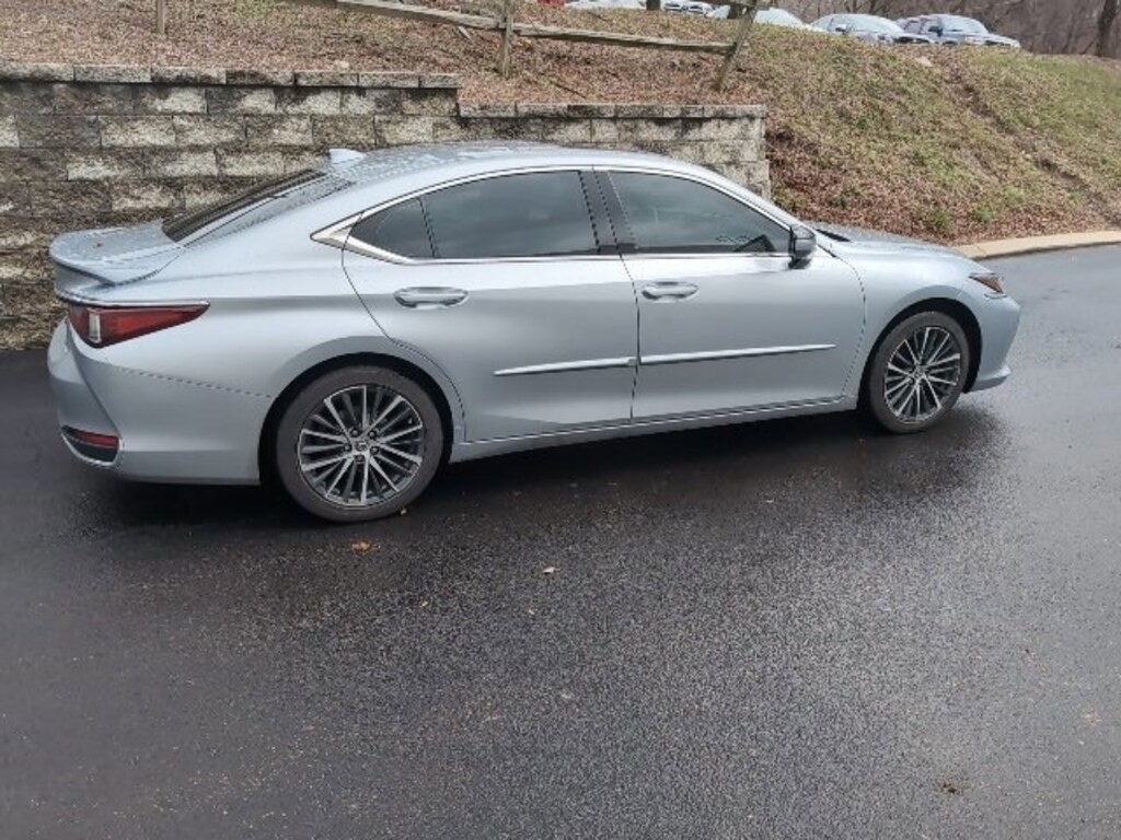 Used 2023 Lexus ES ES 300h