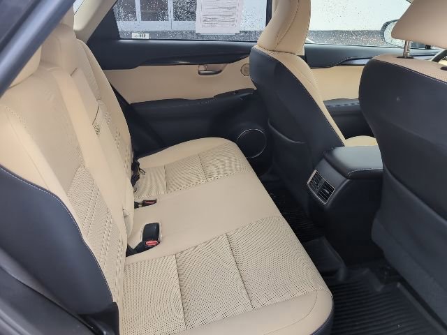 2021 Lexus NX 300 - Photo 25