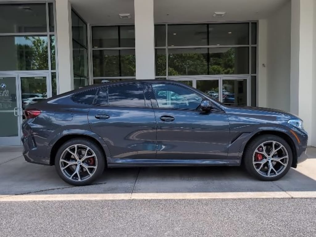 New 2022 BMW X6 xDrive40i