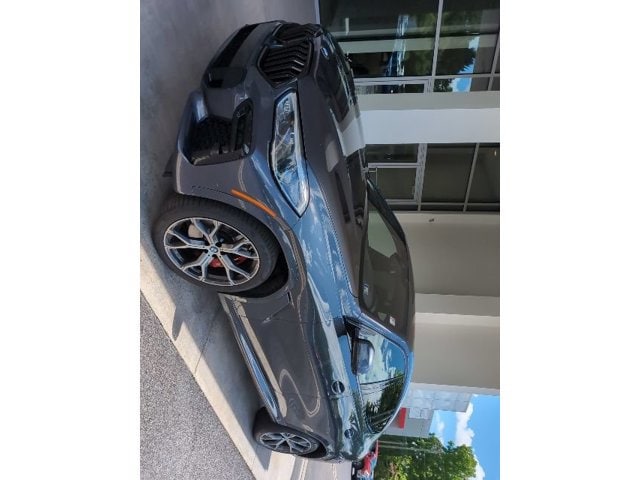 2022 BMW X6 xDrive40i's photo