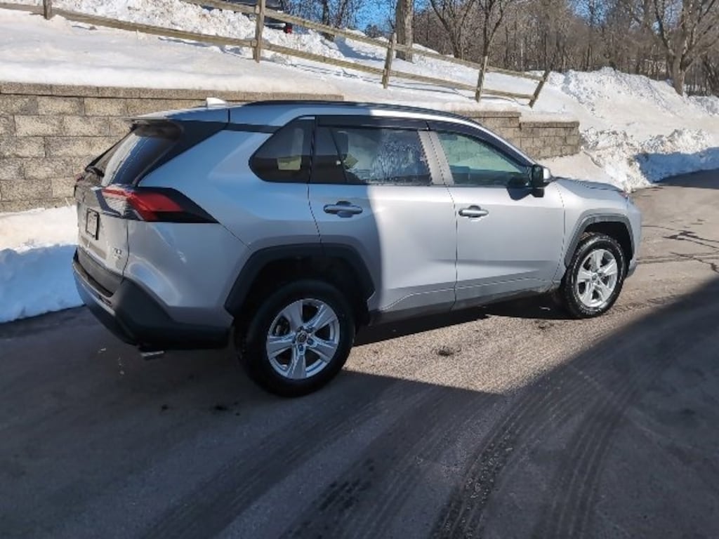 Used 2021 Toyota RAV4 XLE