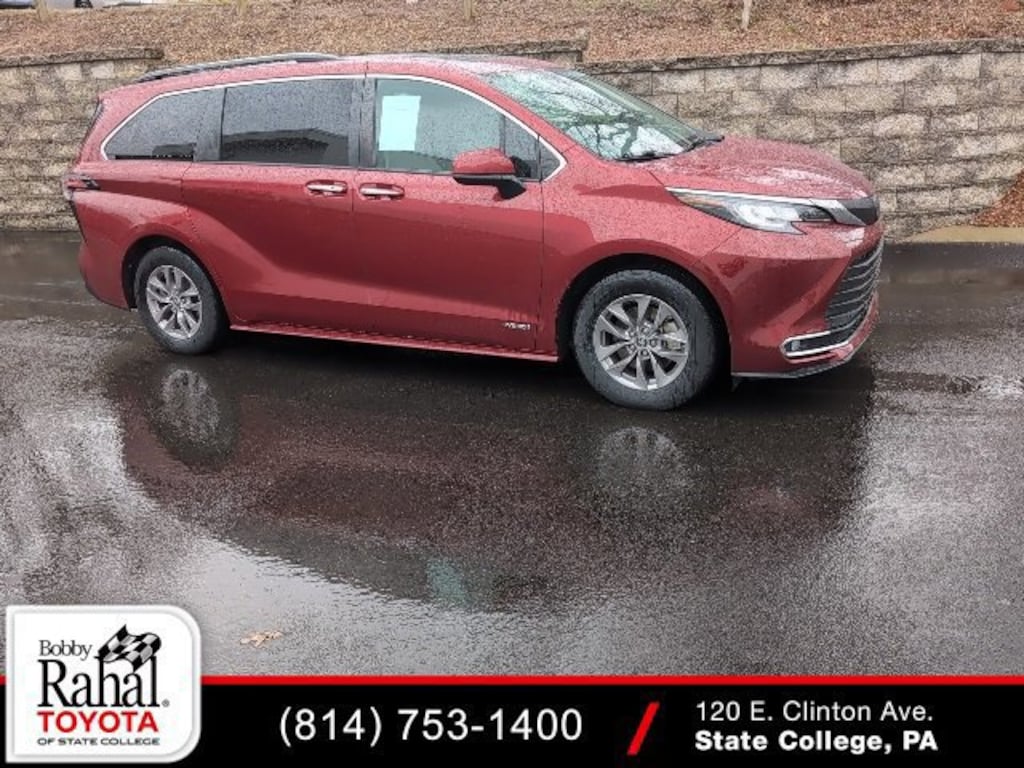 Used 2021 Toyota Sienna XLE