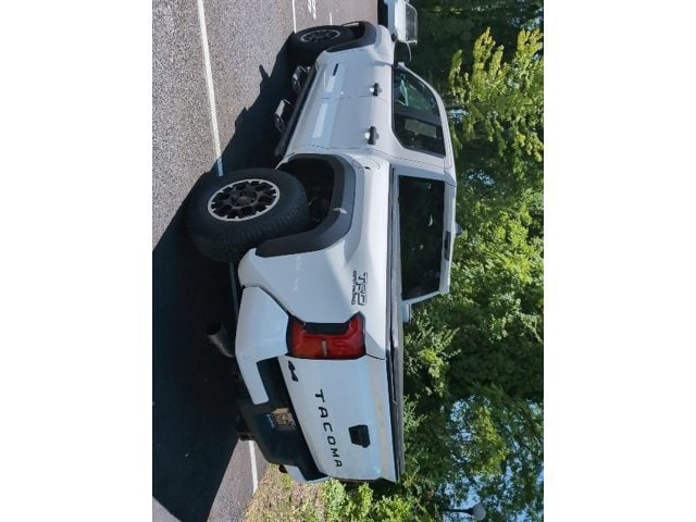 2024 Toyota Tacoma TRD Off Road - Photo 38