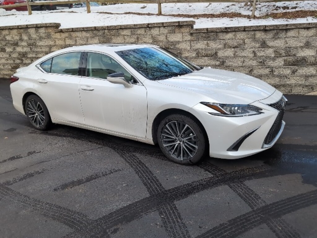 Used 2025 Lexus ES 300h Base Sedan