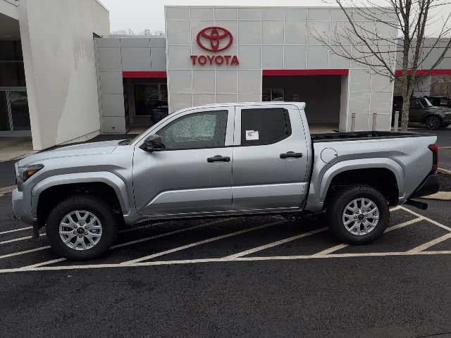 2025 Toyota Tacoma SR - Photo 8