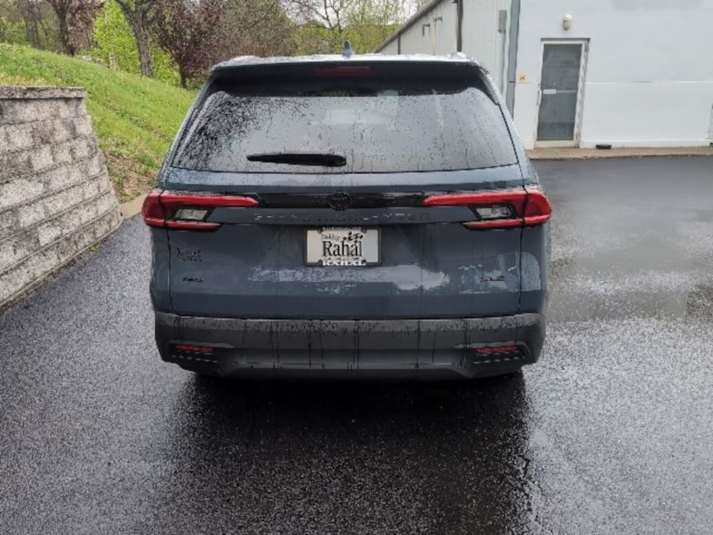 Used 2024 Toyota Grand Highlander XLE SUV