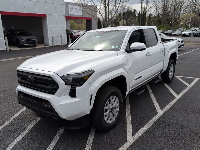 2026 Toyota Tacoma SR5 - Photo 7