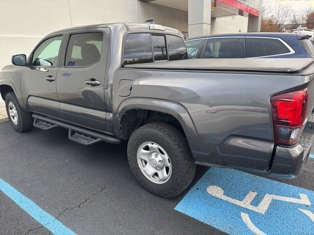 2022 Toyota Tacoma SR V6 photo 2